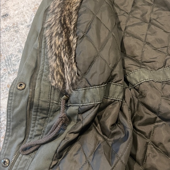 ‼️ Olive Jacket with Faux Fur Trim ‼️ - Picture 6 of 6